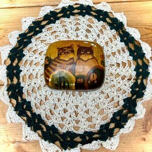 Vintage Hand-Painted Lacquer Cat Trinket Box 🐈